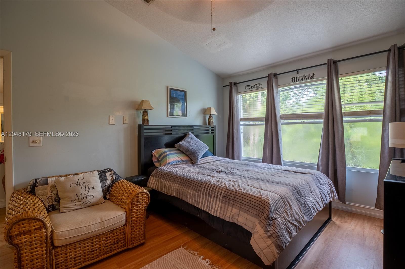 3871 Jasmine Ln