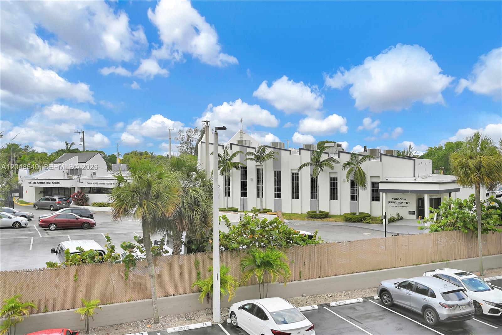 1075 NE Miami Gardens Dr Unit: 306
