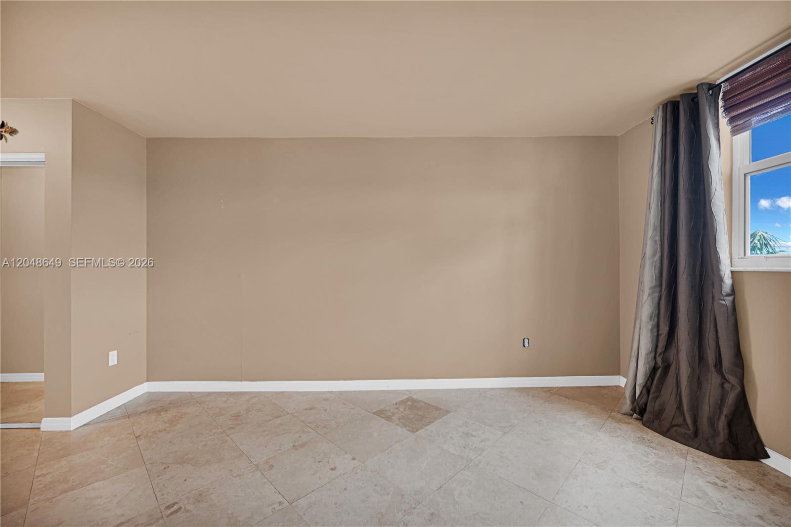 1075 NE Miami Gardens Dr Unit: 306