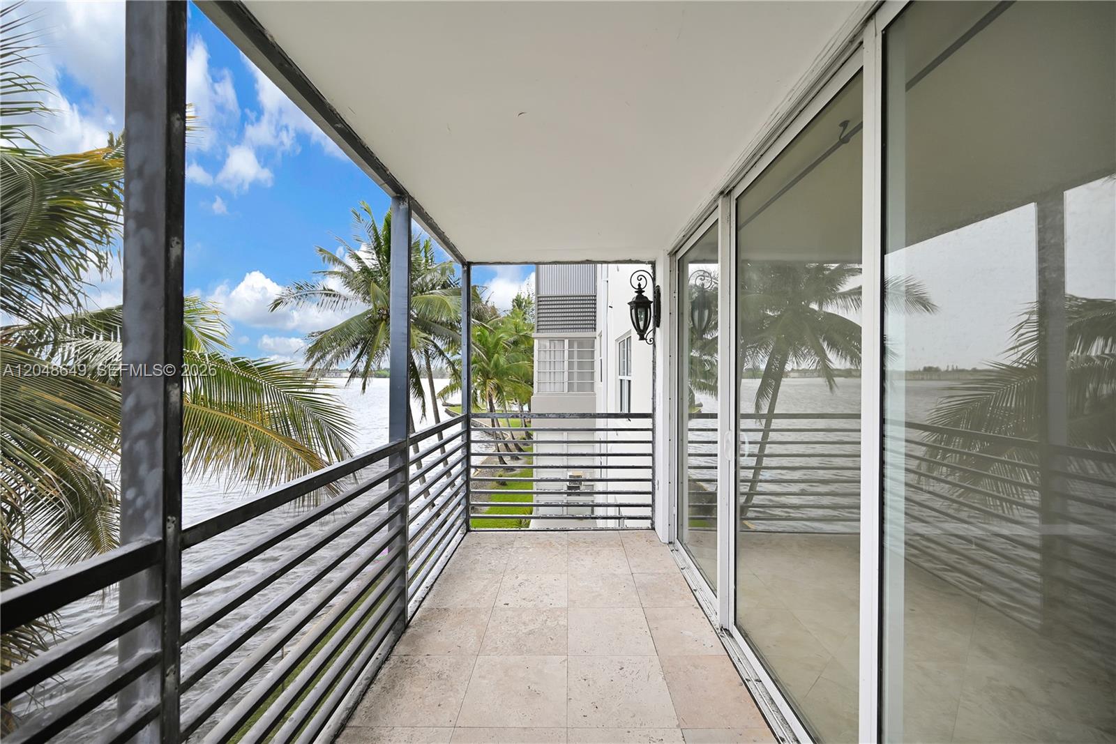 1075 NE Miami Gardens Dr Unit: 306