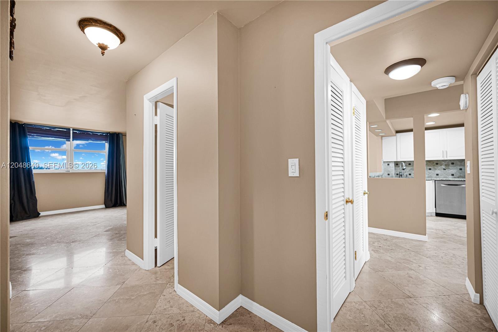 1075 NE Miami Gardens Dr Unit: 306
