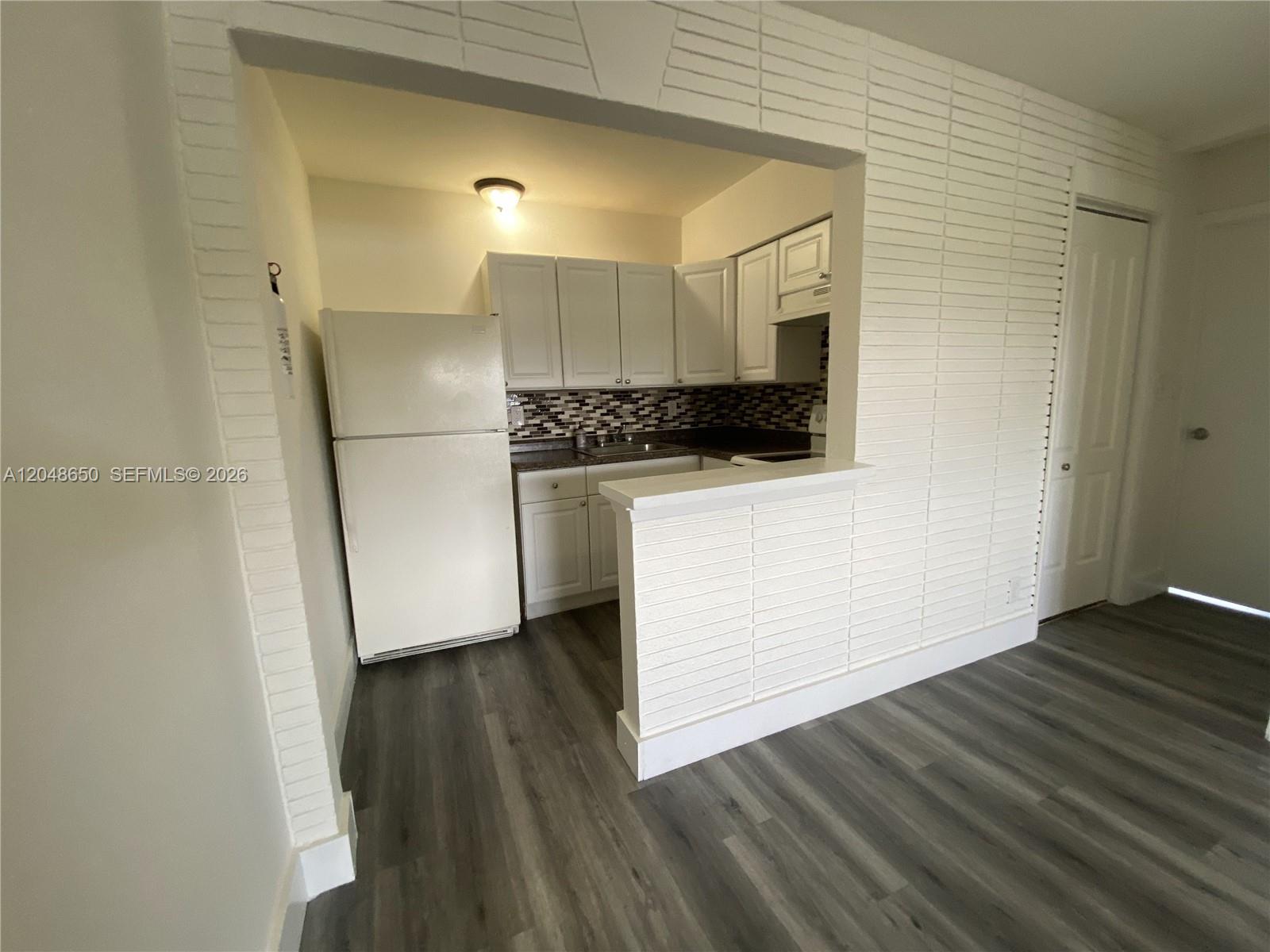 380 SE 12th Ave # 2