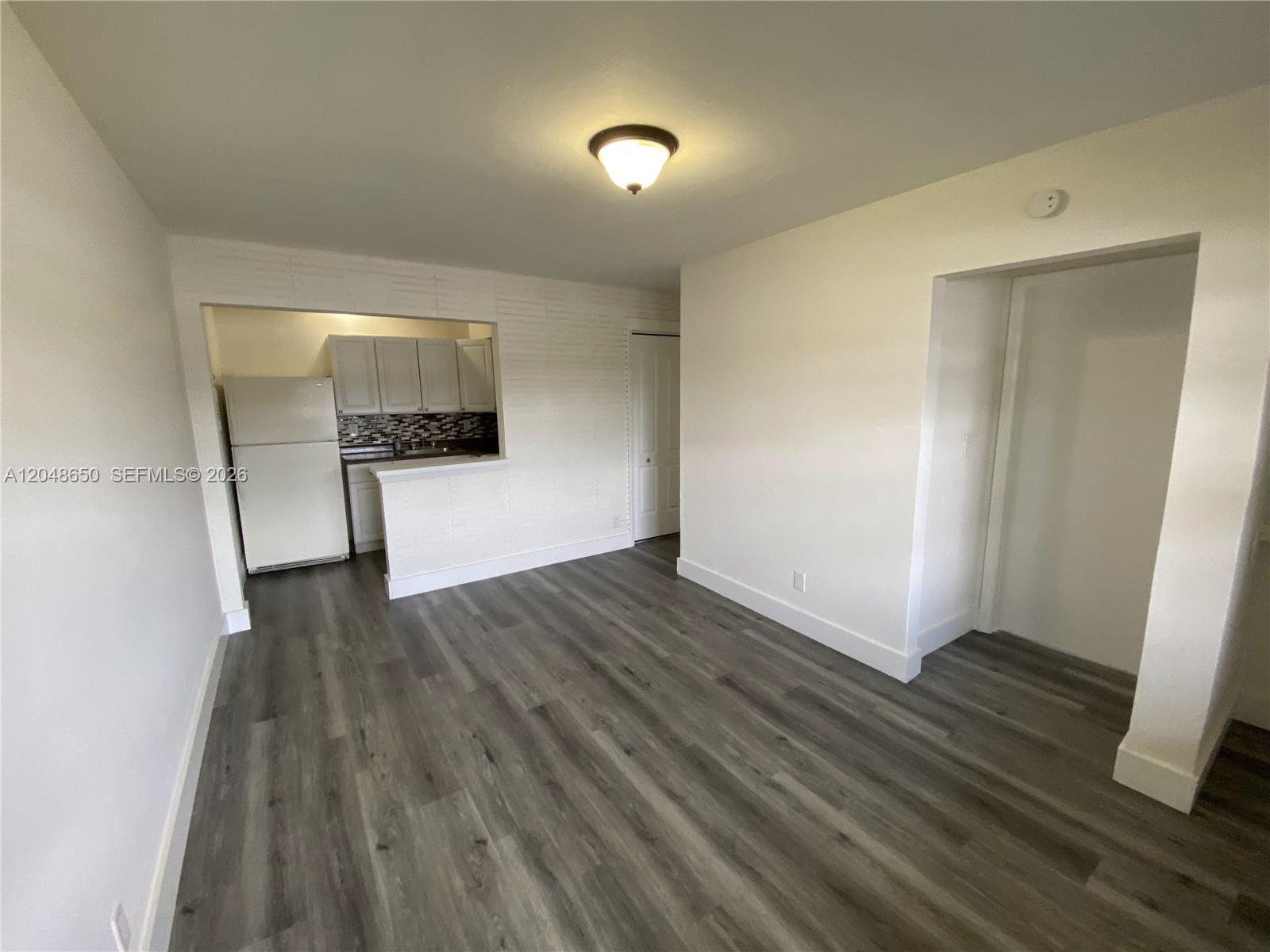 380 SE 12th Ave # 2