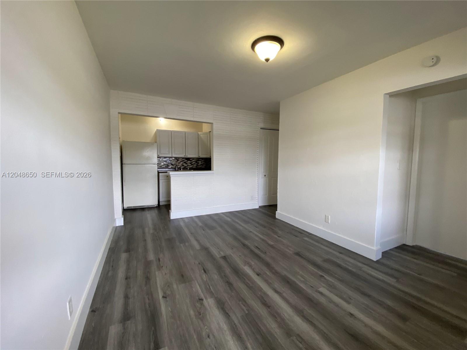 380 SE 12th Ave # 2