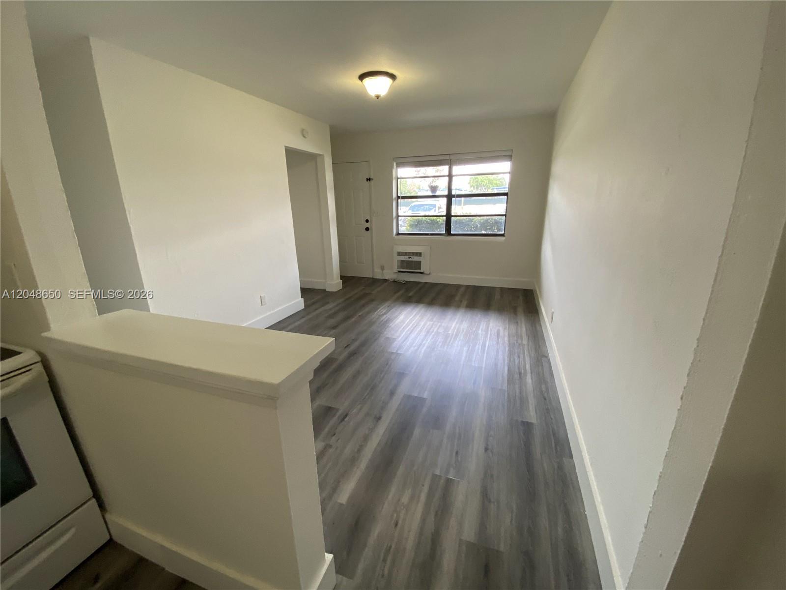 380 SE 12th Ave # 2