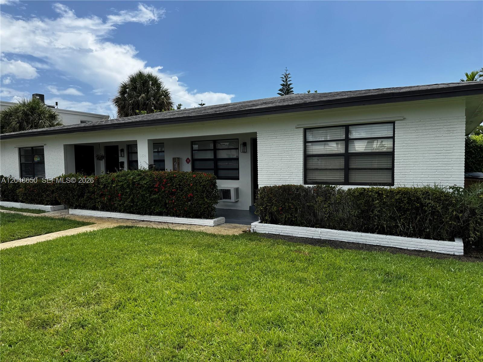 380 SE 12th Ave # 2
