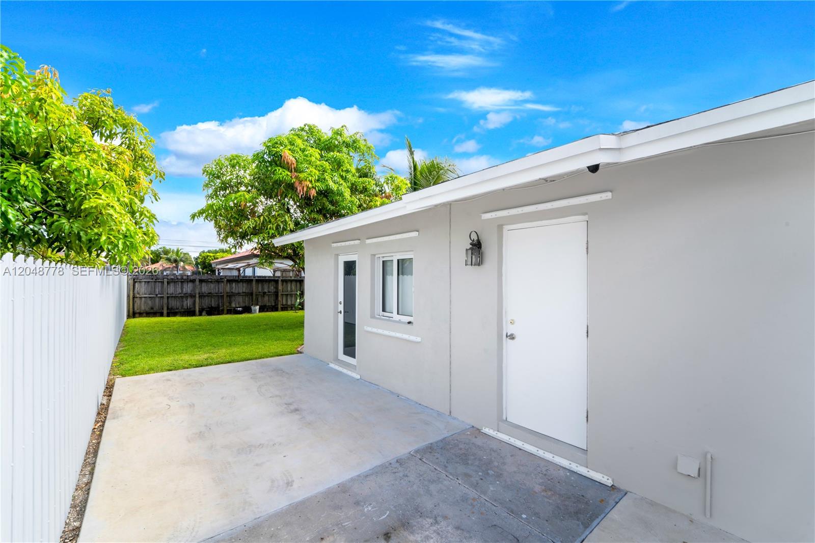 1759 W Mowry Ct