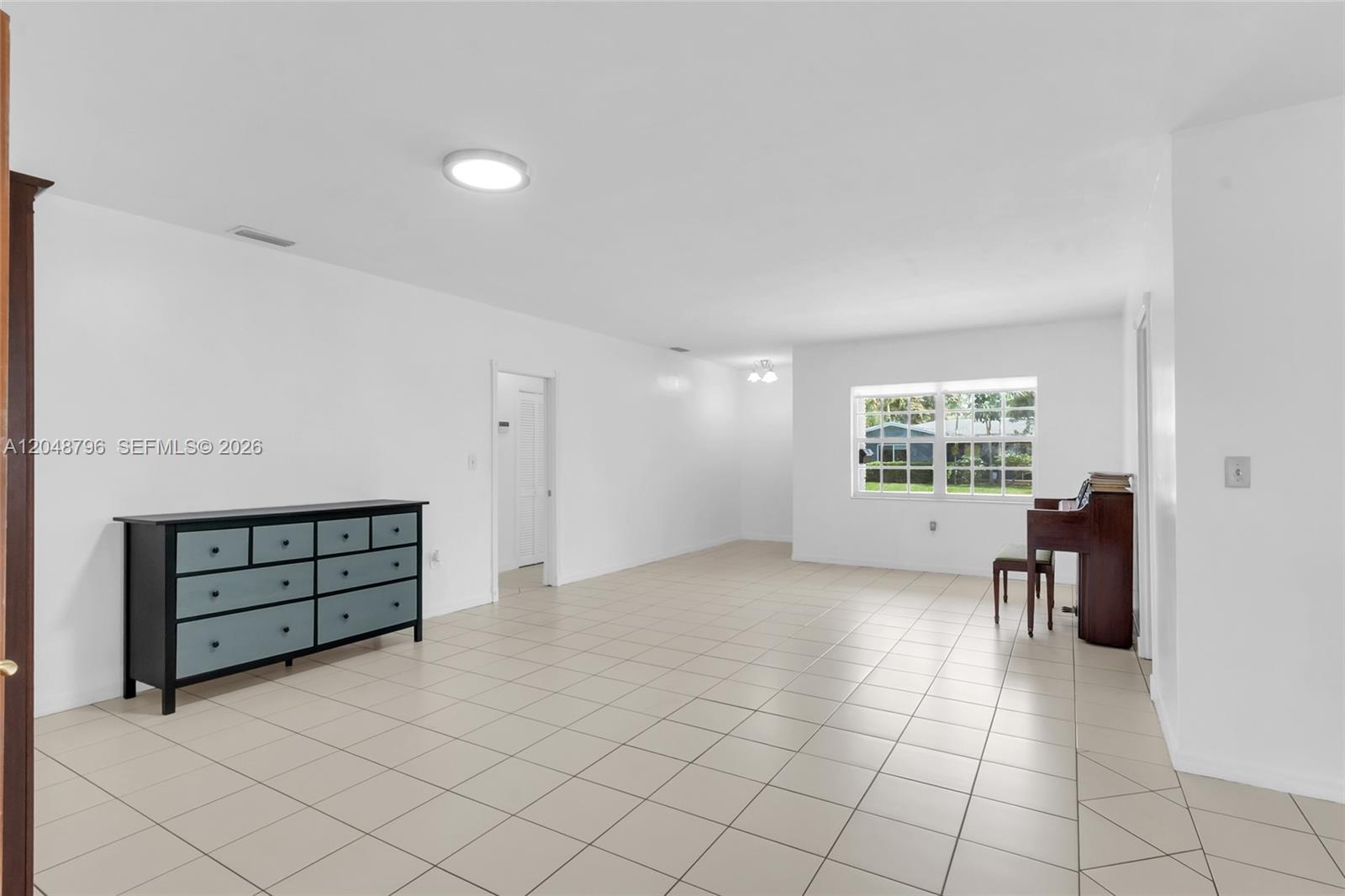5735 SW 57th Ter