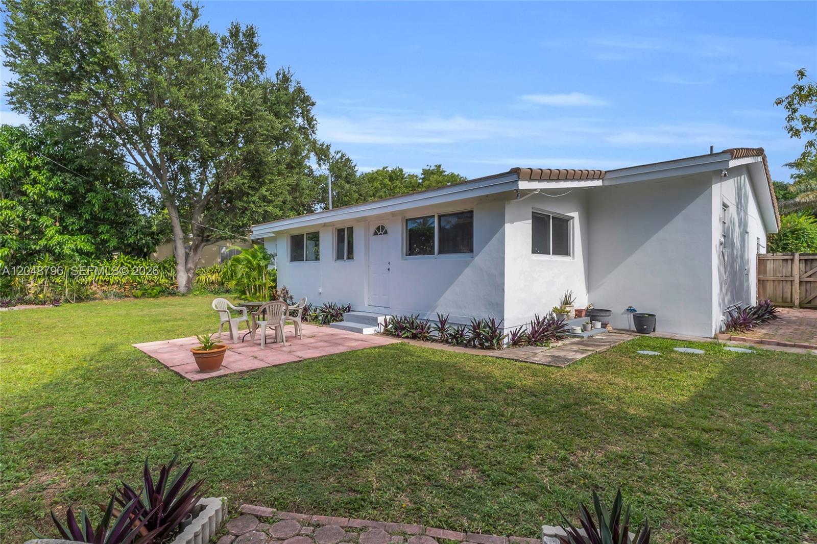 5735 SW 57th Ter