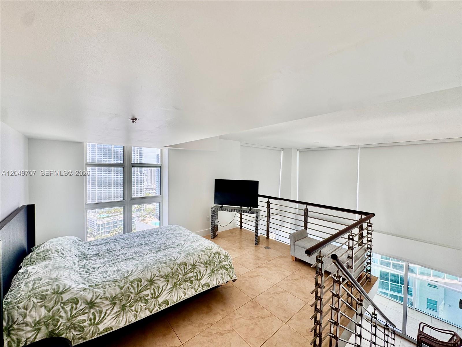 41 SE 5th St # 1917
