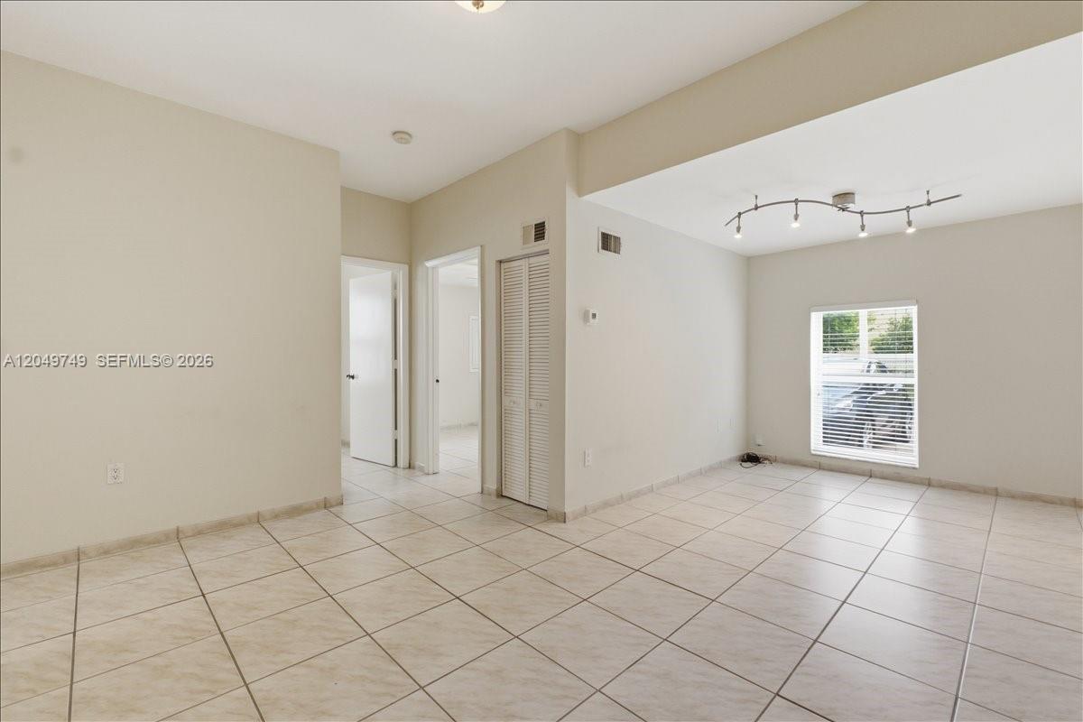 10545 NW 43rd Ter