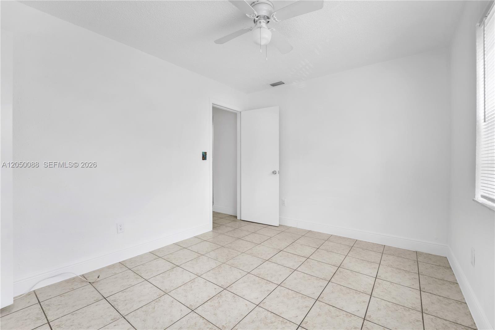 1305 W 53rd St # 420