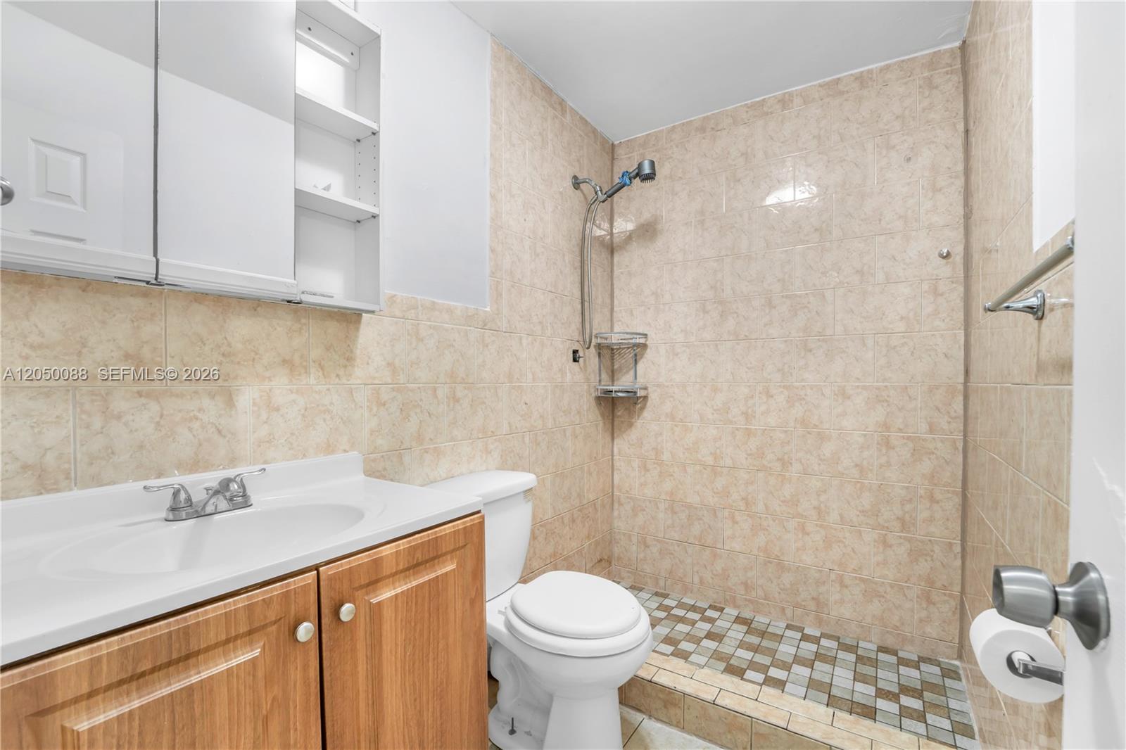 1305 W 53rd St # 420