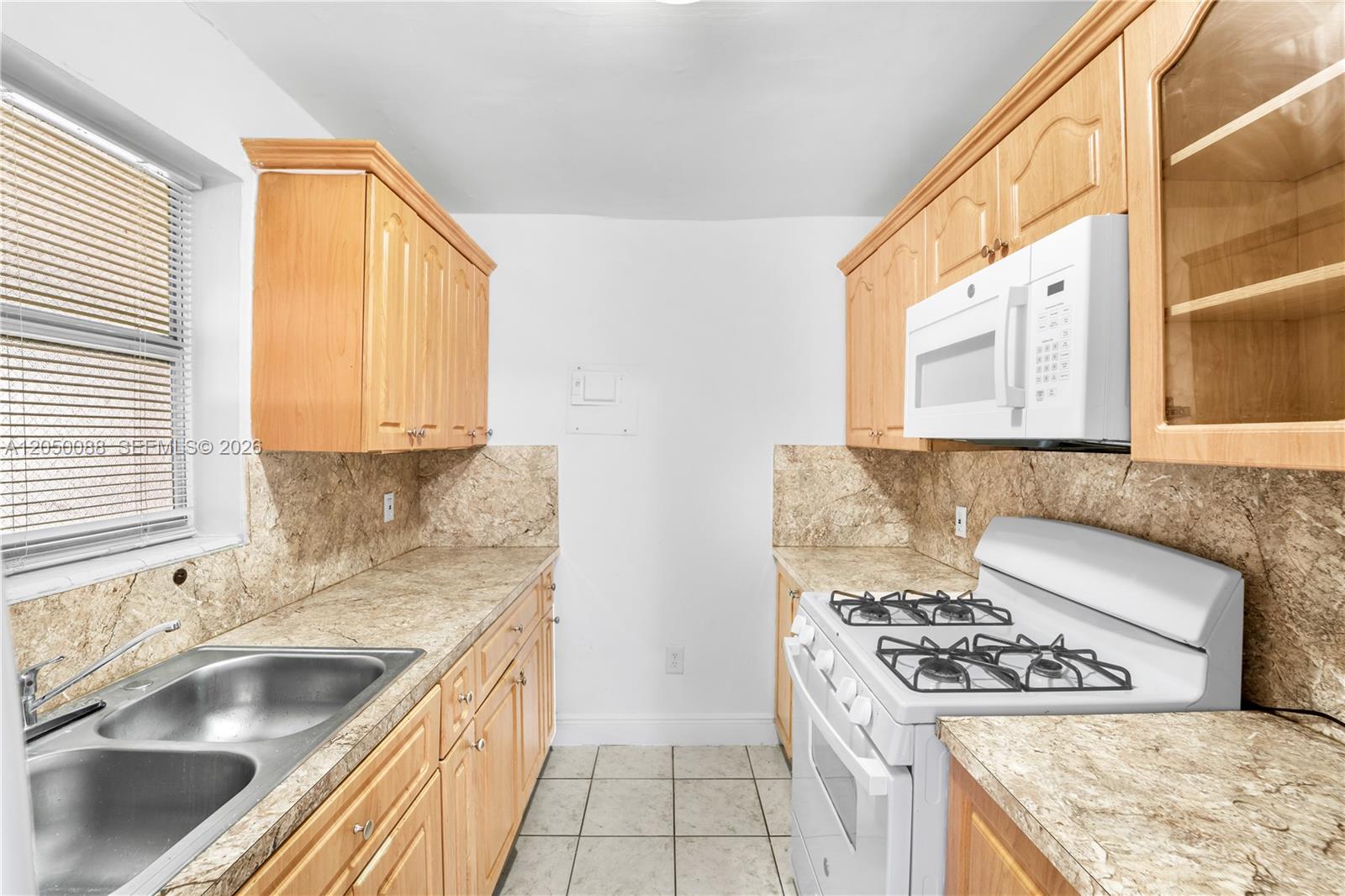 1305 W 53rd St # 420