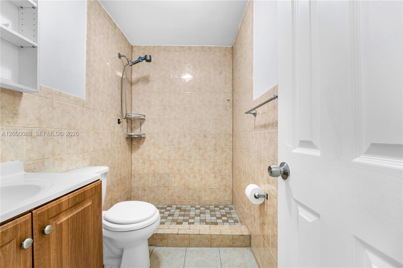 1305 W 53rd St # 420