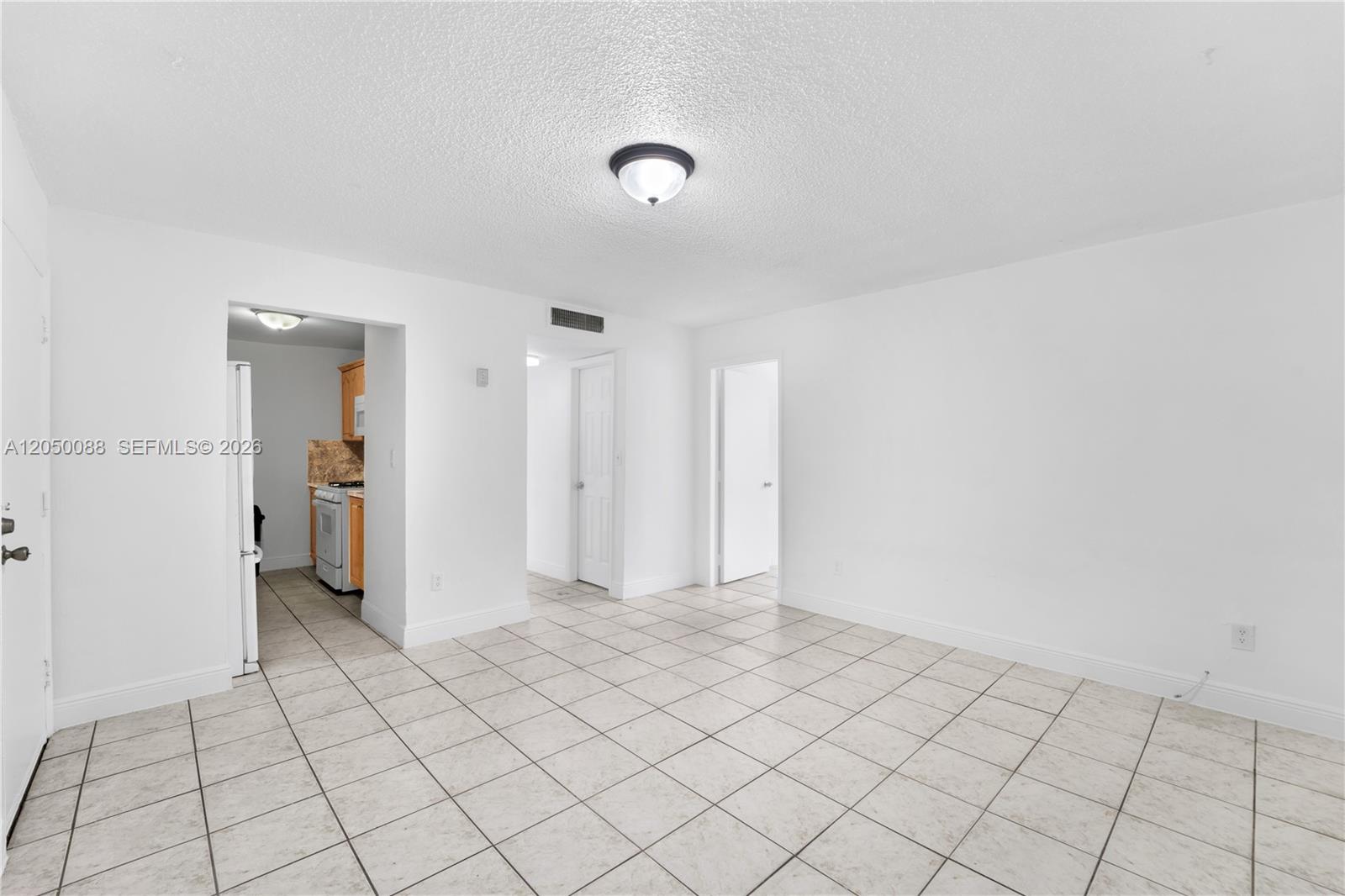 1305 W 53rd St # 420