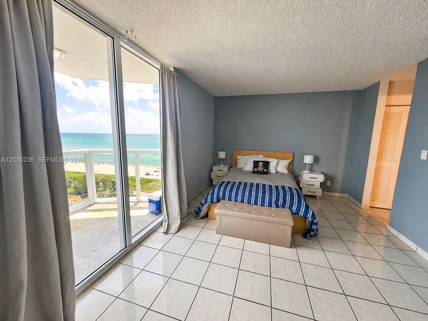 2401 Collins Ave # 1612