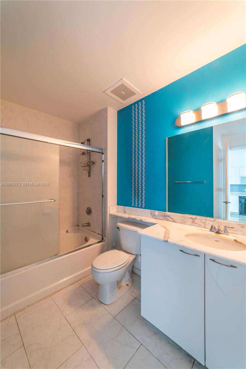 234 NE 3rd St # 305