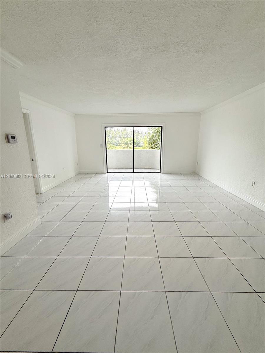 130 S Shore Dr # 3C