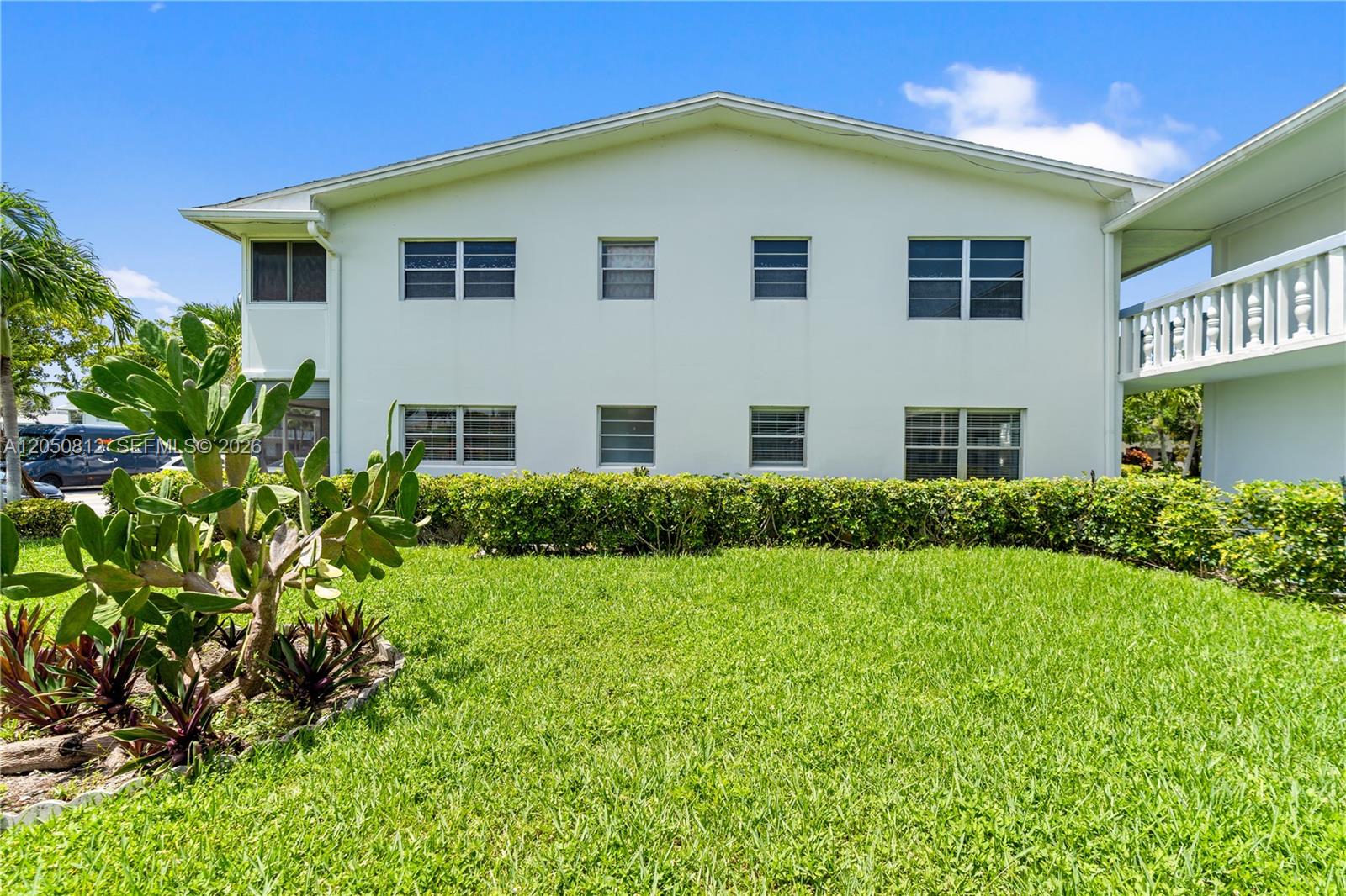 213 N Oakridge N # 213