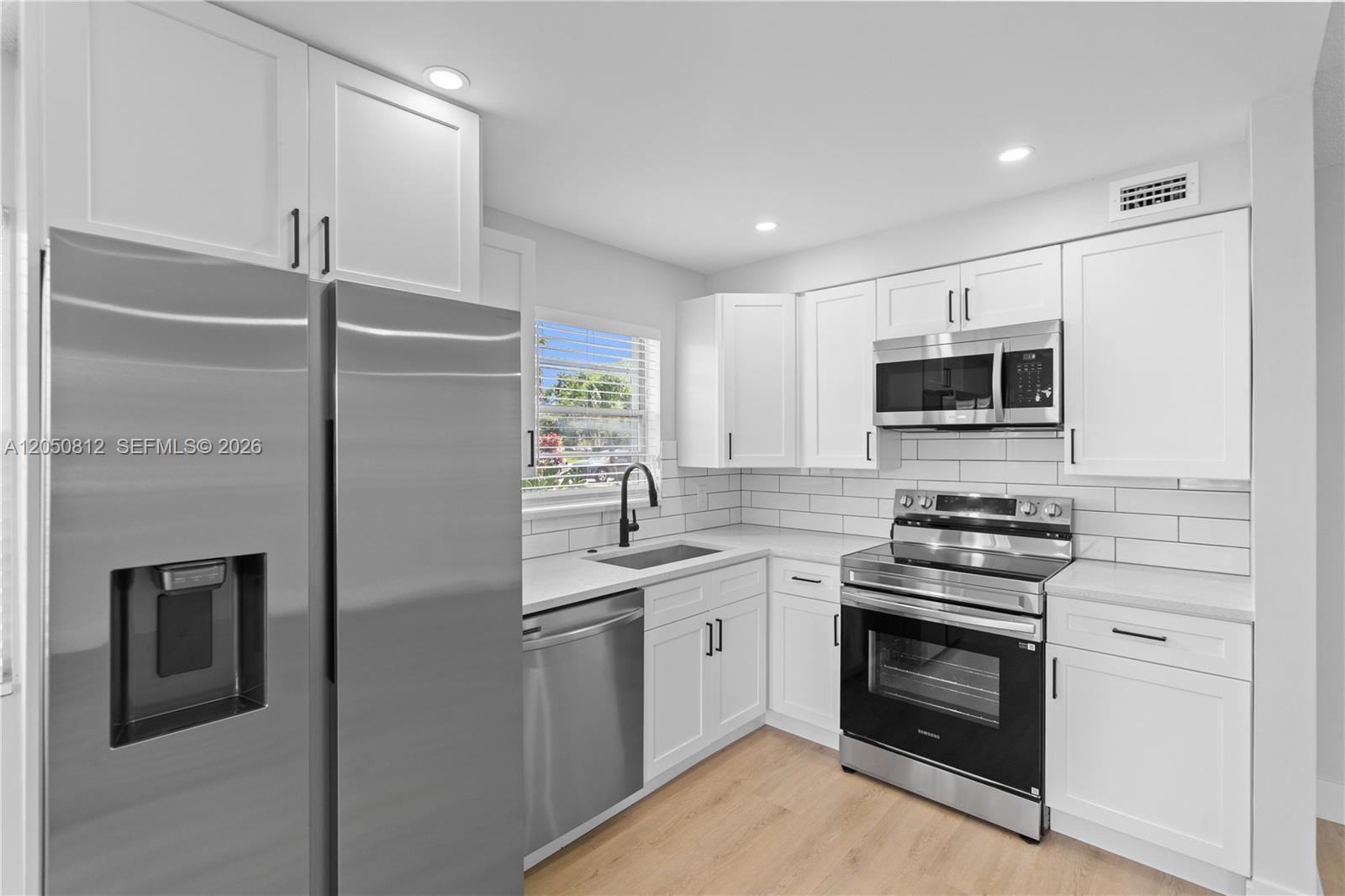 213 N Oakridge N # 213