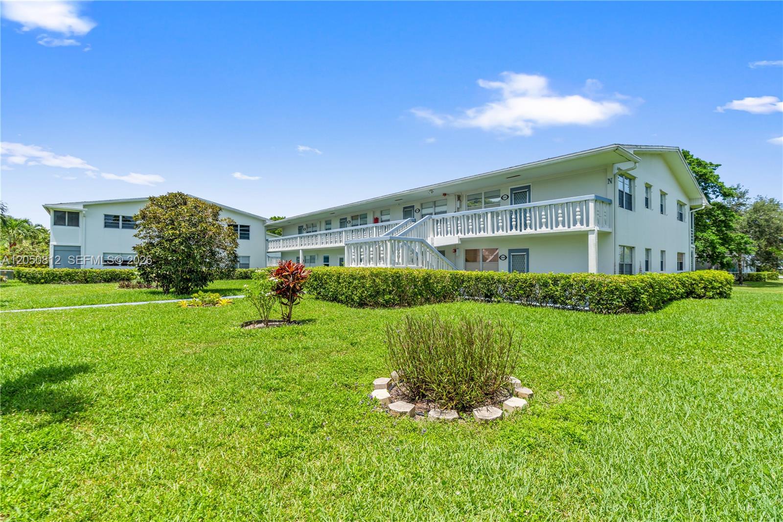 213 N Oakridge N # 213