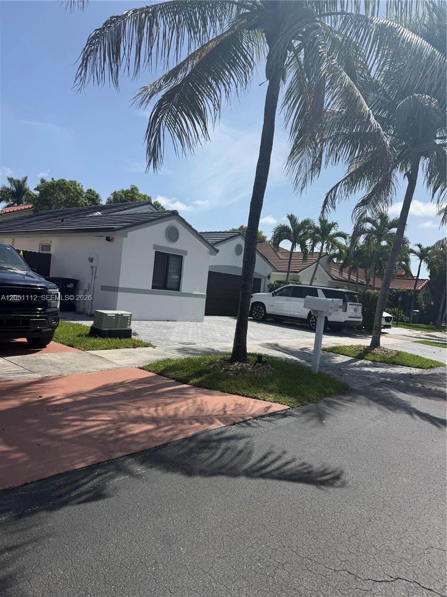 15921 SW 82 ST