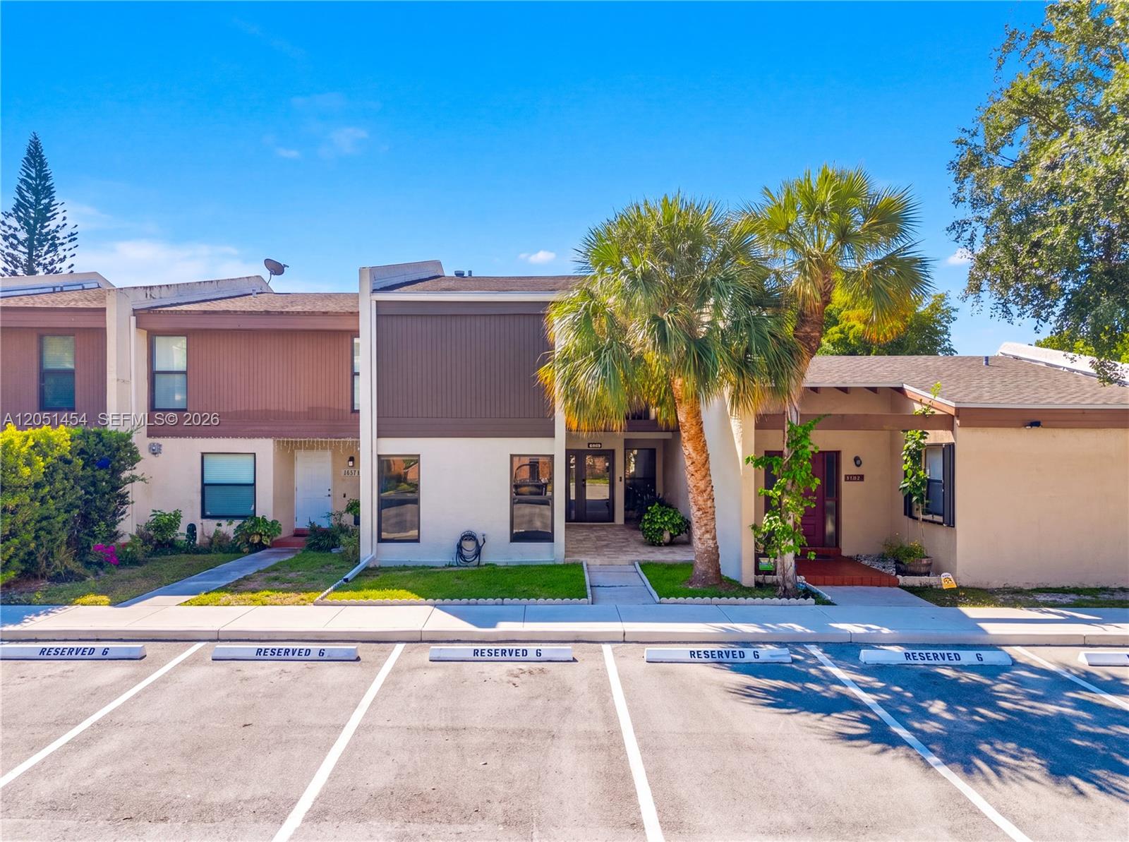 9260 NW 16th St # 9260 Unit: #9260