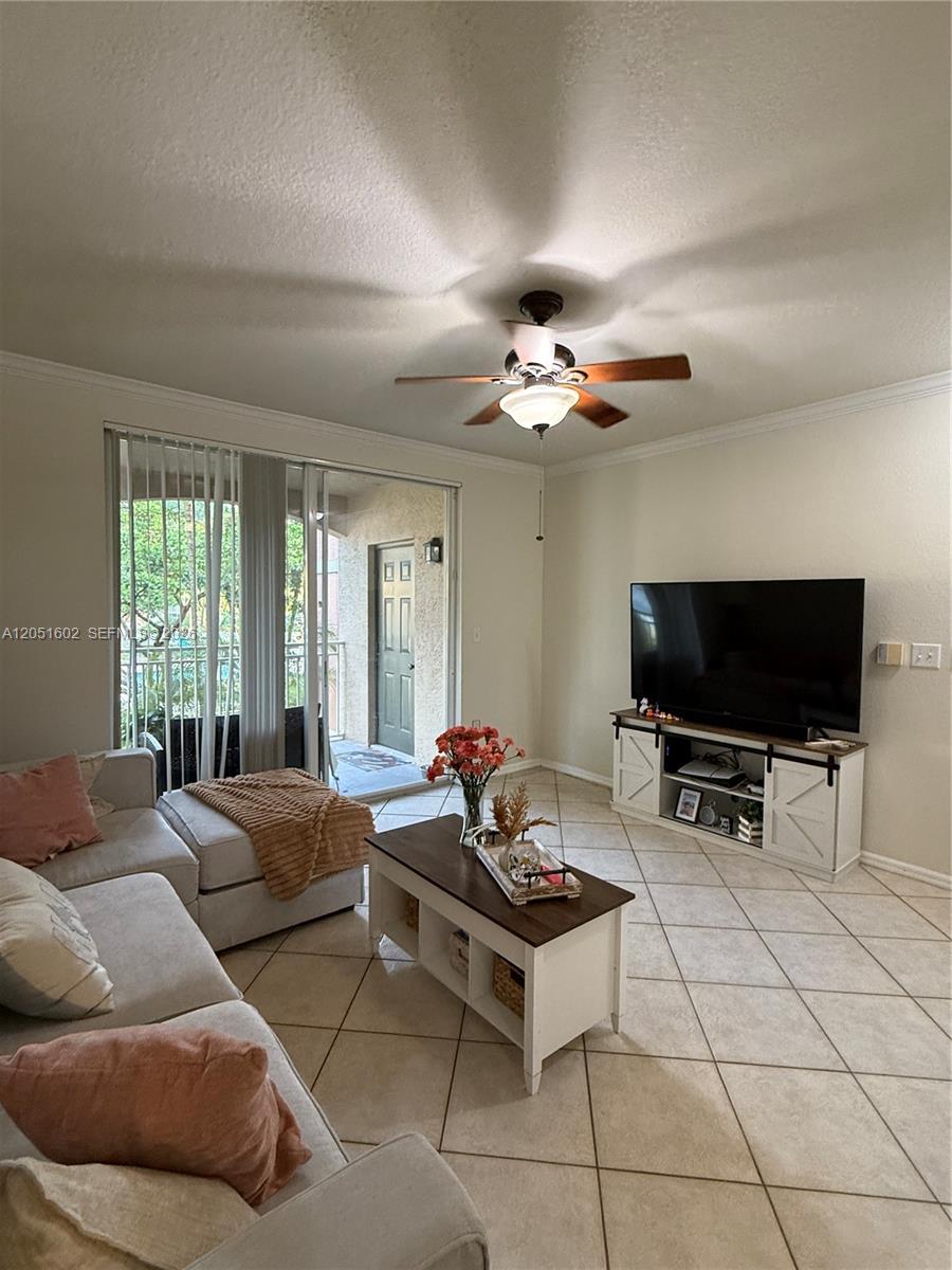6466 Emerald Dunes Dr # 206