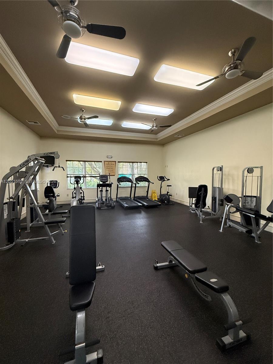 6466 Emerald Dunes Dr # 206