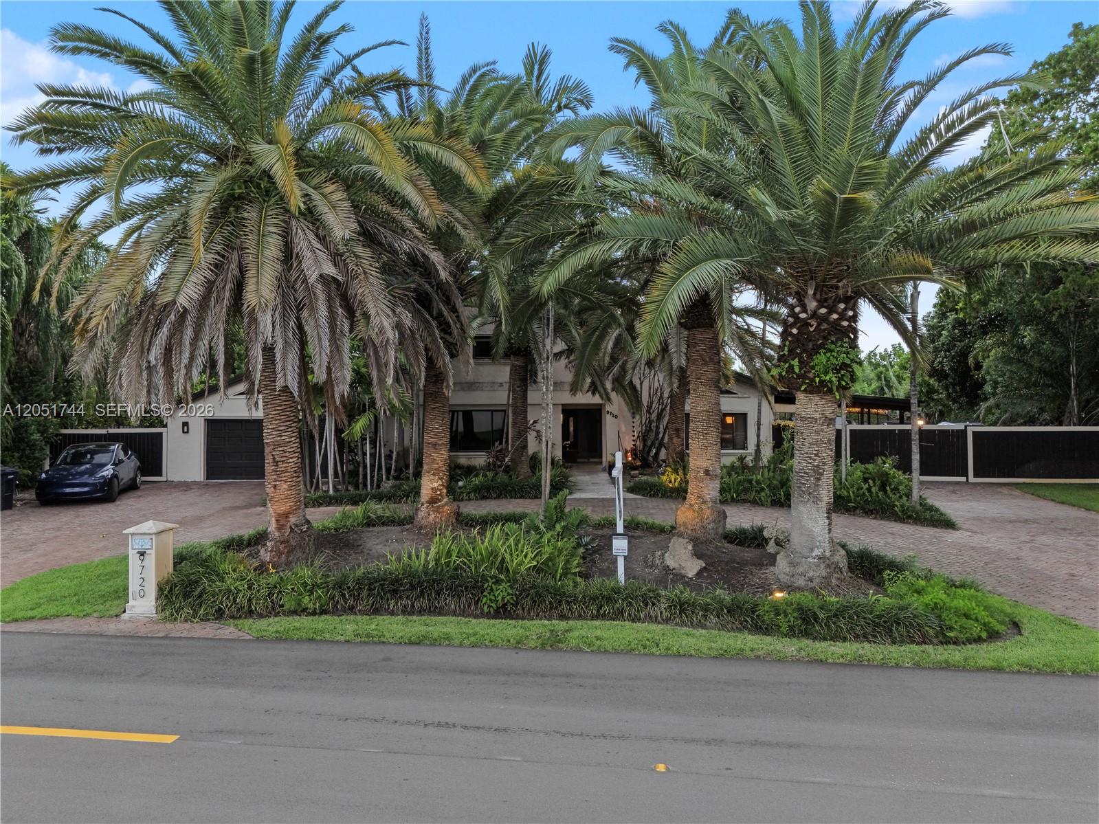 9720 E Calusa Club Dr