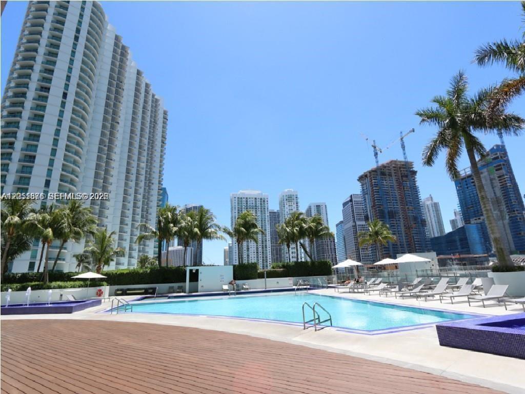 90 SW 3rd St # 2907