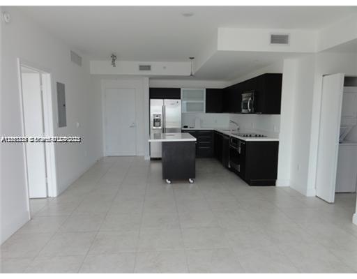 90 SW 3rd St # 2907