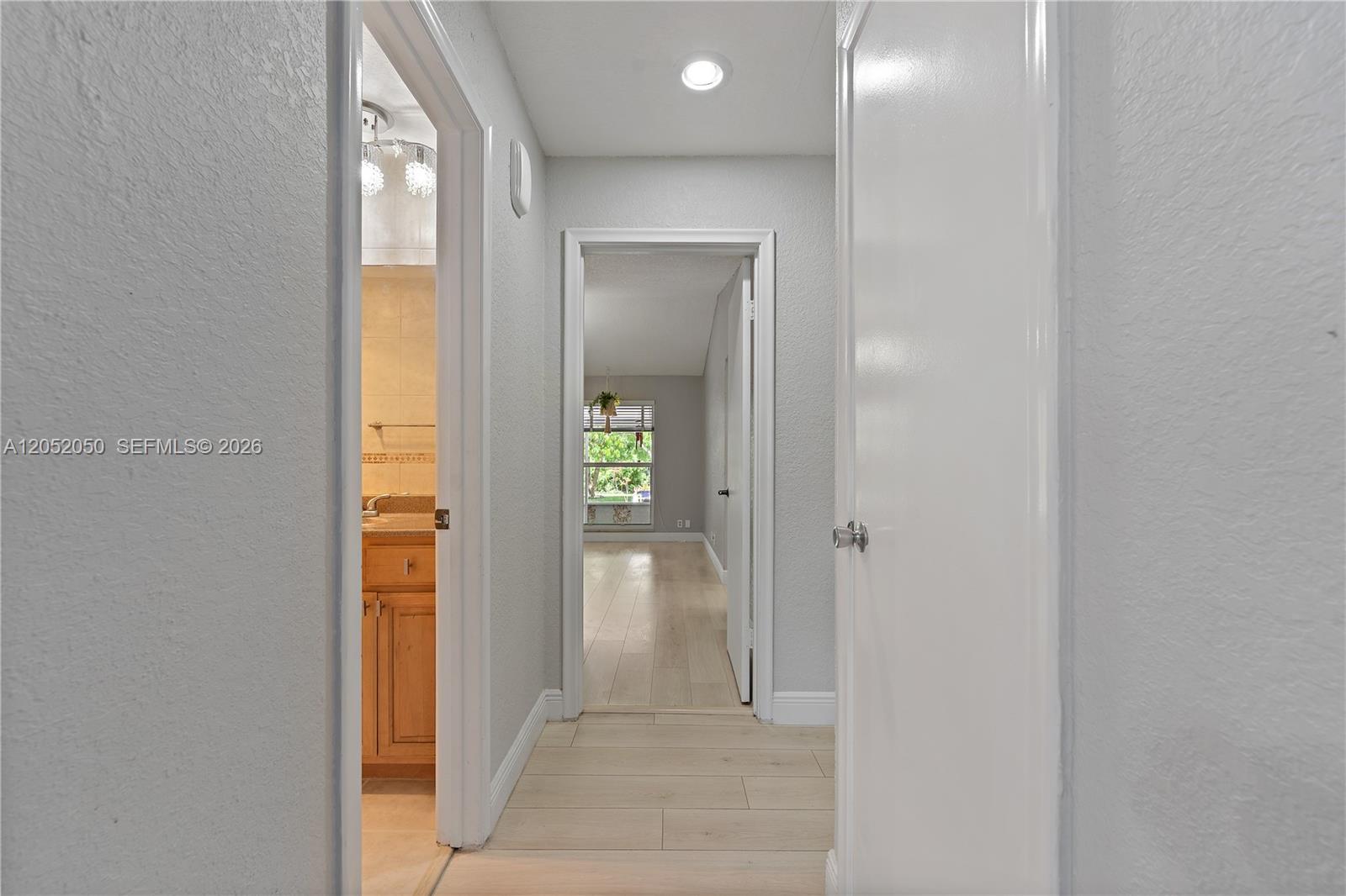 6307 Silk Oak Cir