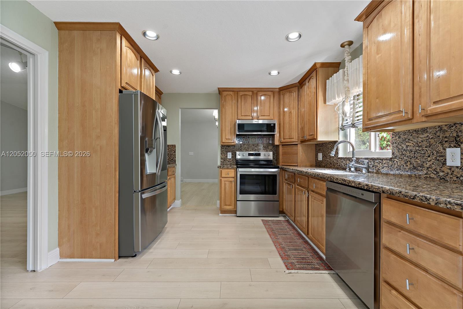 6307 Silk Oak Cir