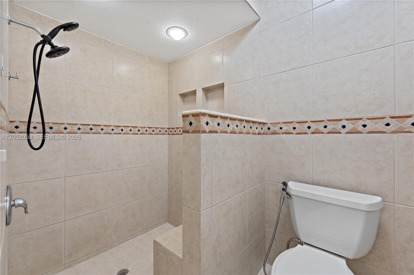 6307 Silk Oak Cir