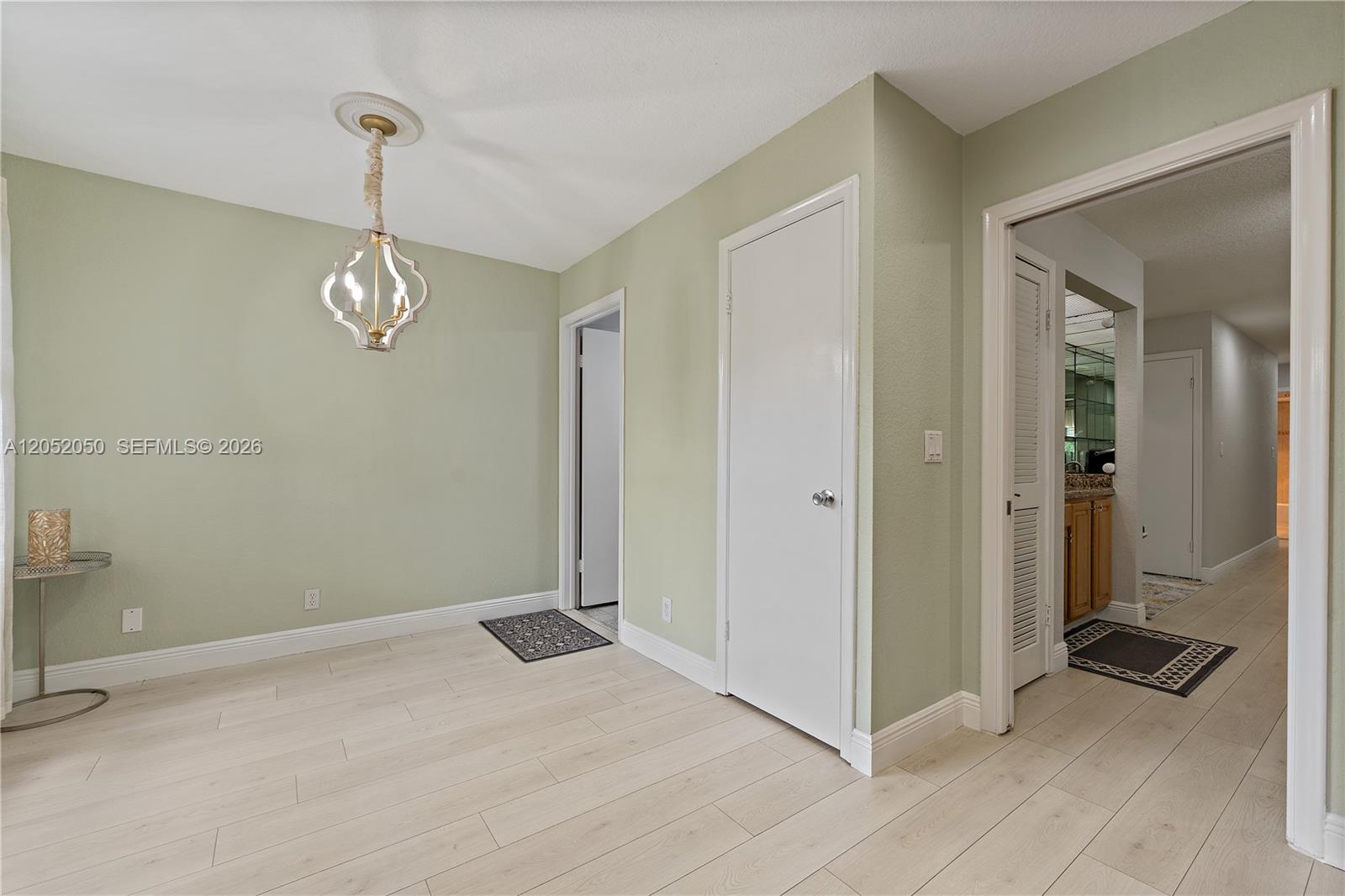 6307 Silk Oak Cir
