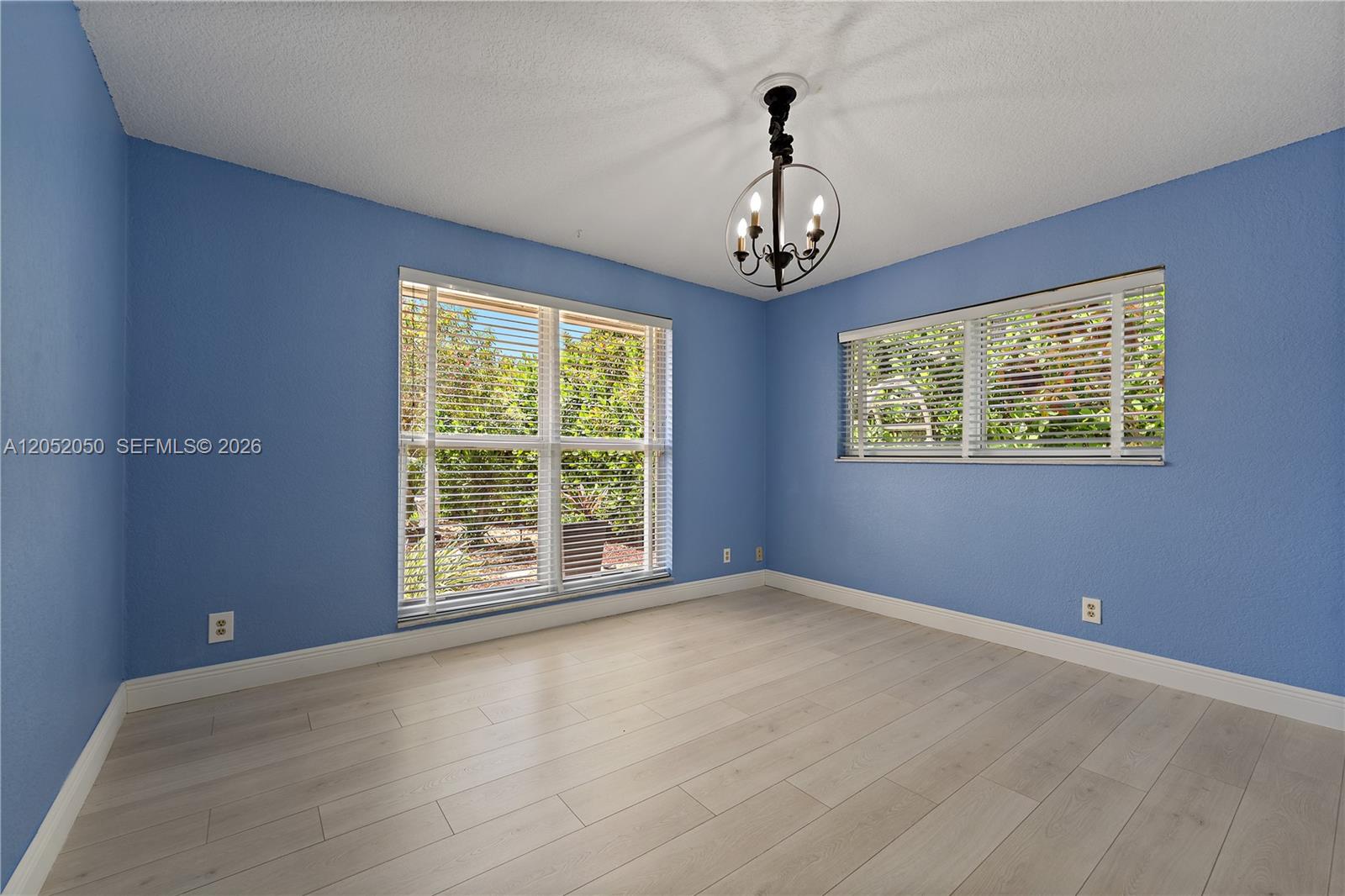 6307 Silk Oak Cir