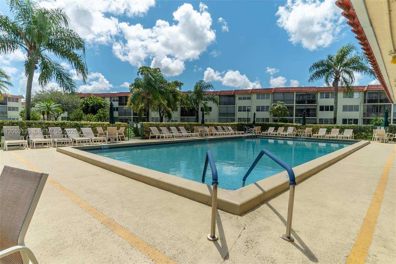 8990 S Hollybrook Blvd # 210
