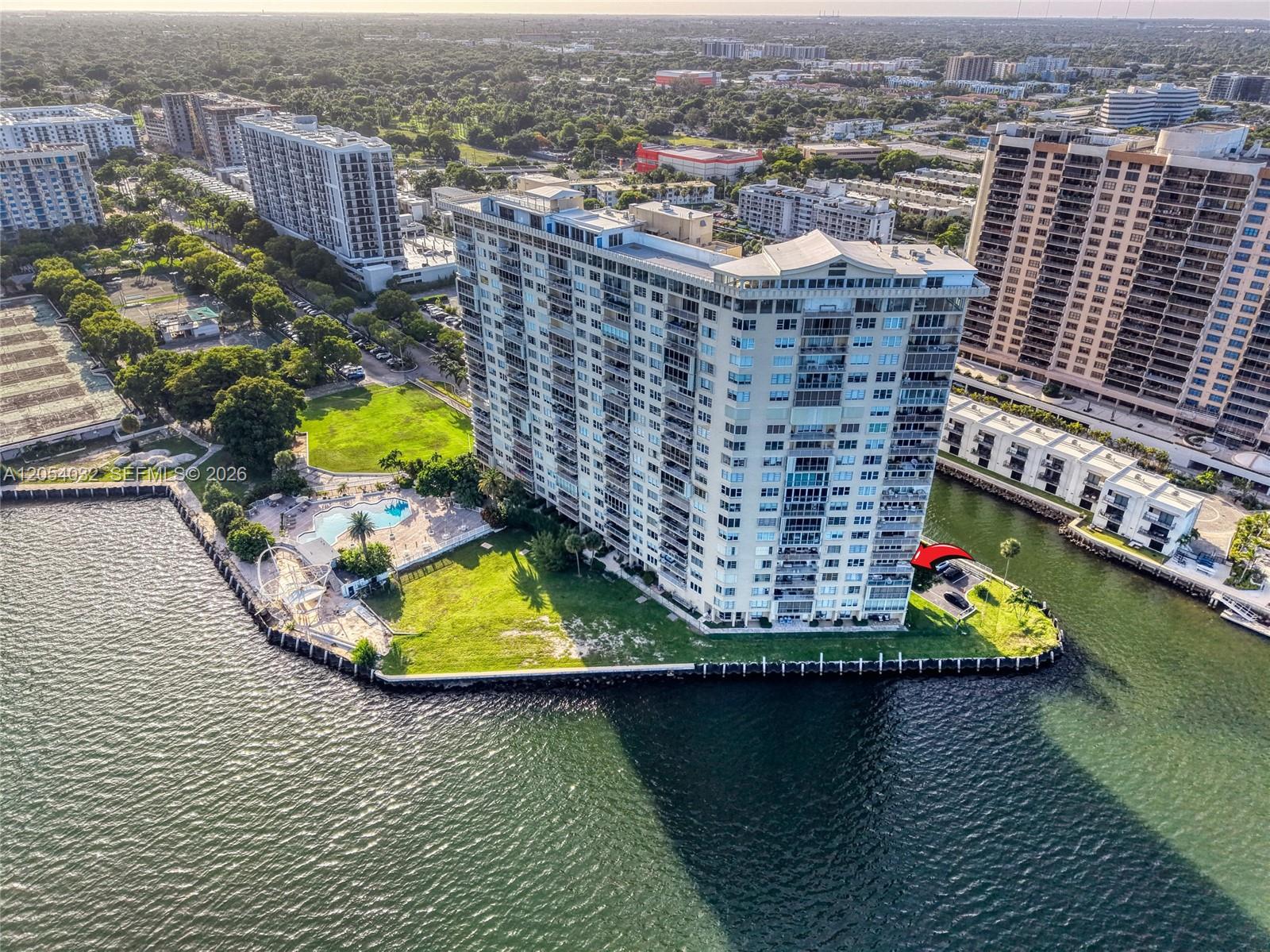 11111 Biscayne Blvd # 5A