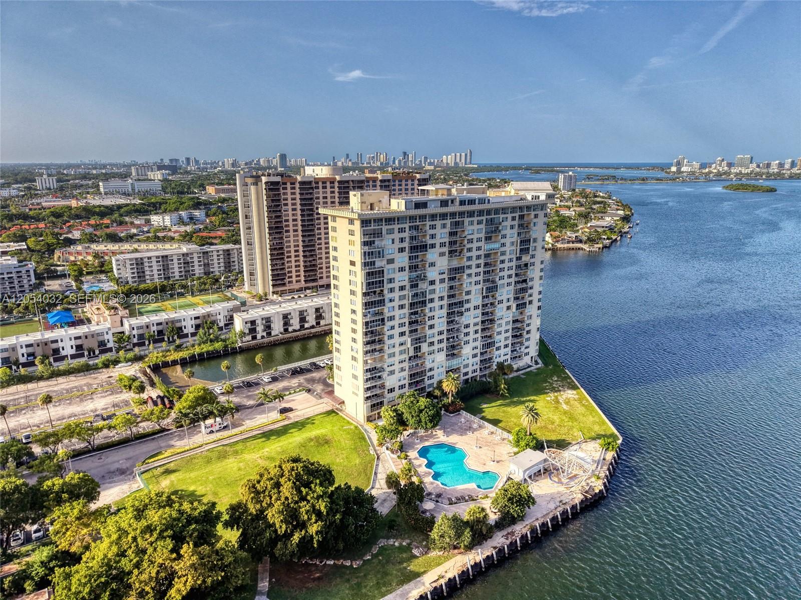 11111 Biscayne Blvd # 5A