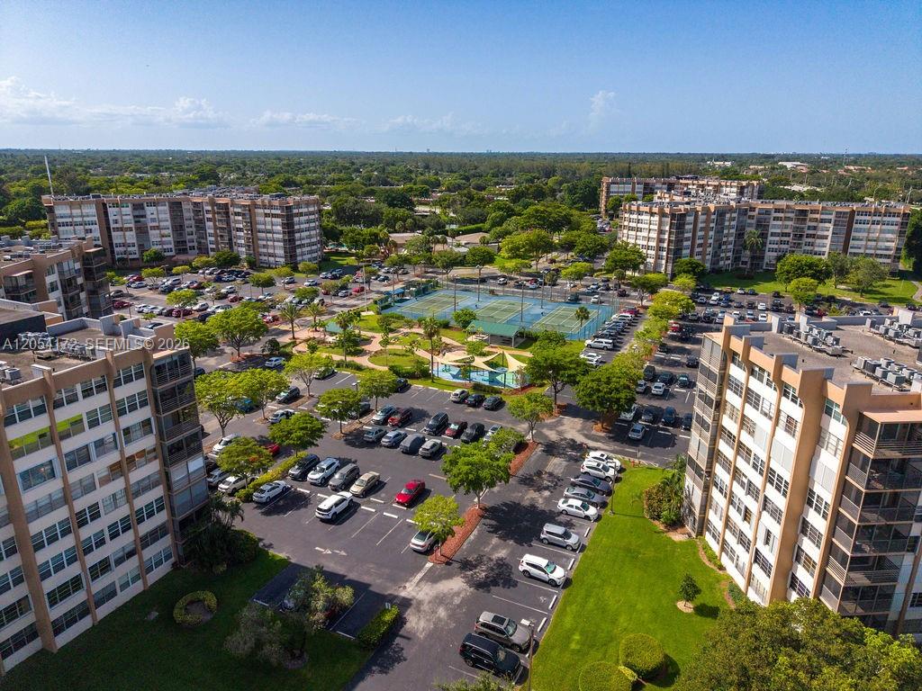 1200 Saint Charles Place # 712