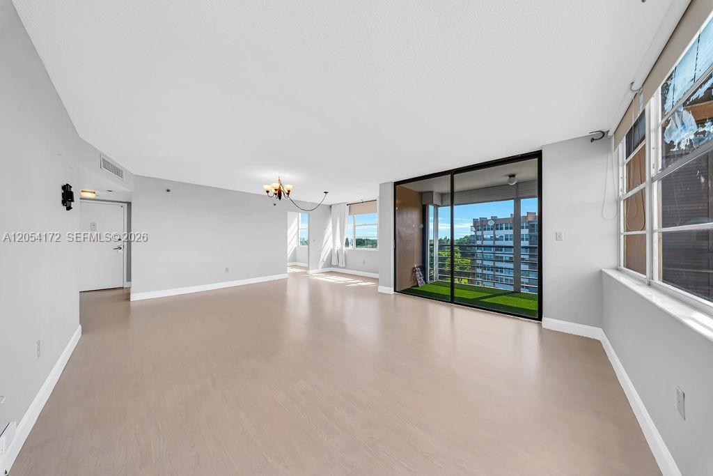 1200 Saint Charles Place # 712