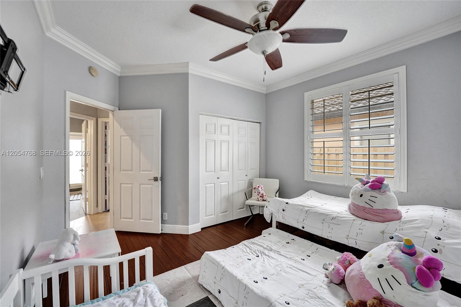 16366 N Mariposa Cir N