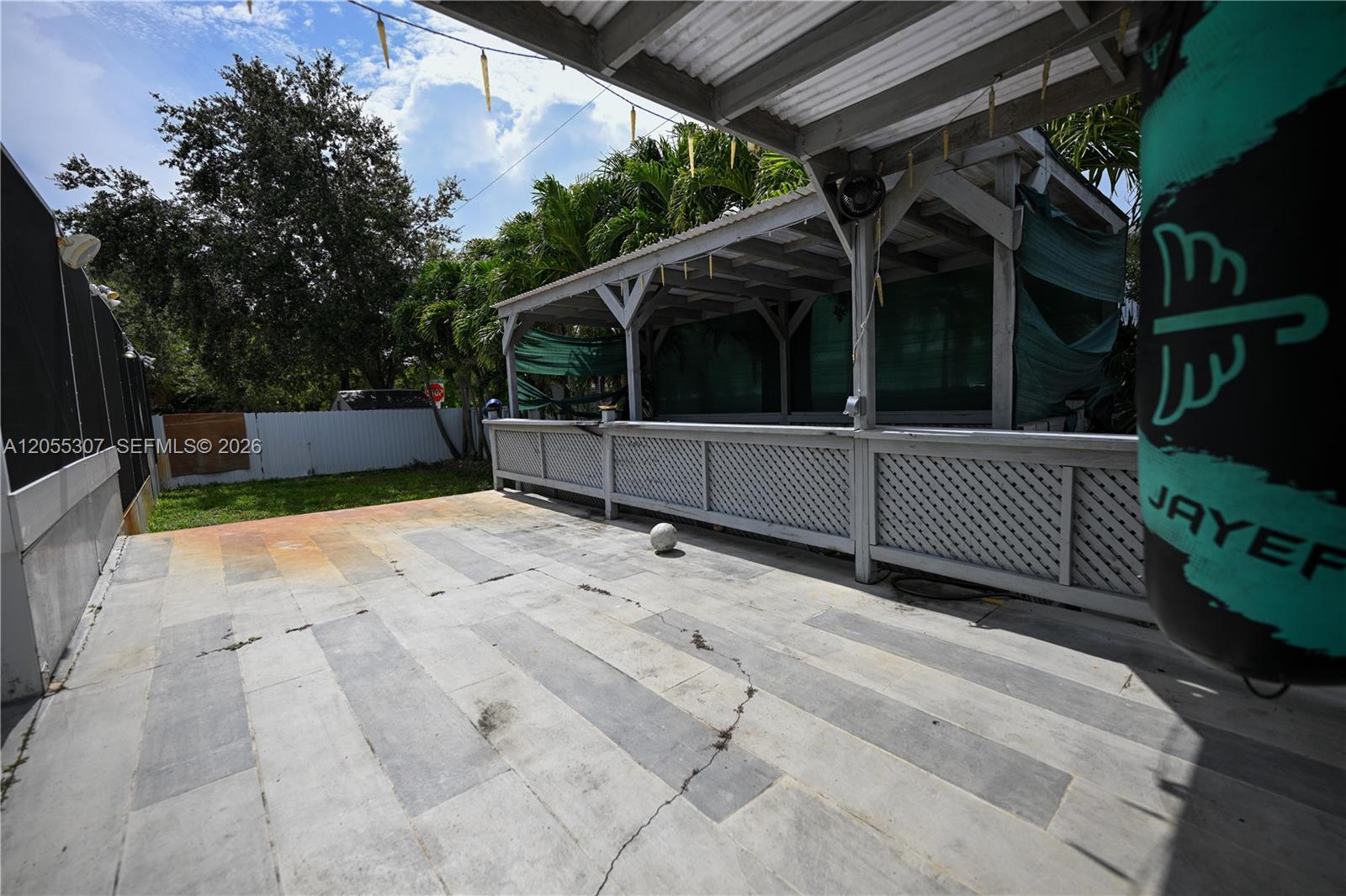 7400 NW 1st Ct
