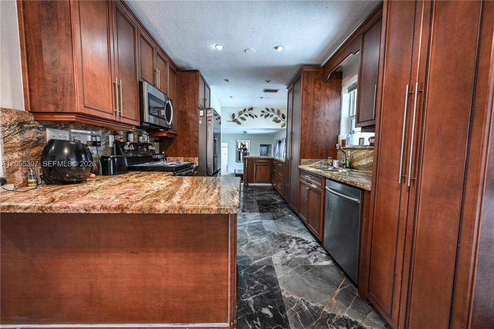 7400 NW 1st Ct