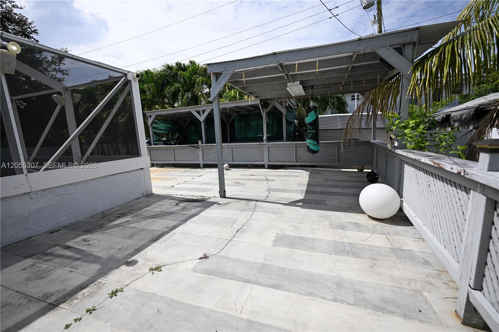 7400 NW 1st Ct