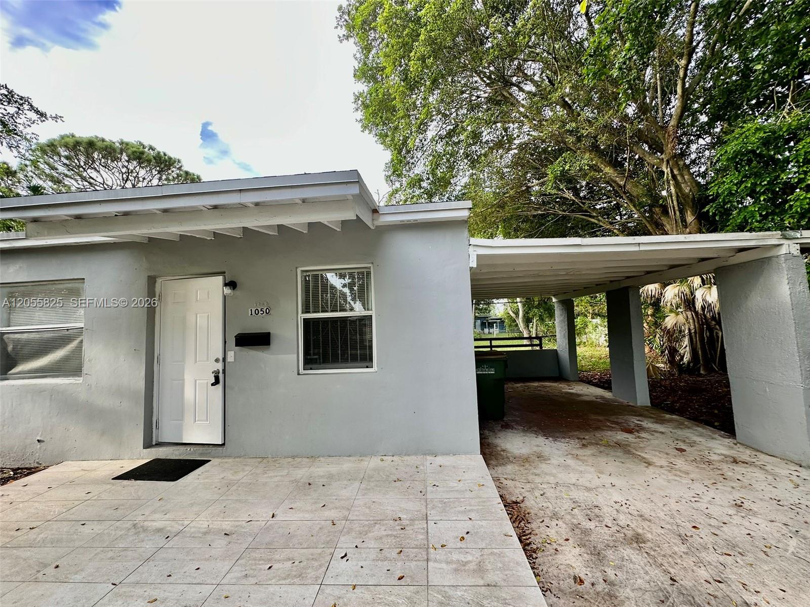 1050 NW 127th St Unit: .