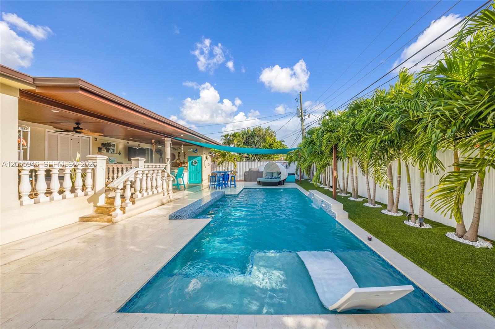 5862 W 2nd Ct
