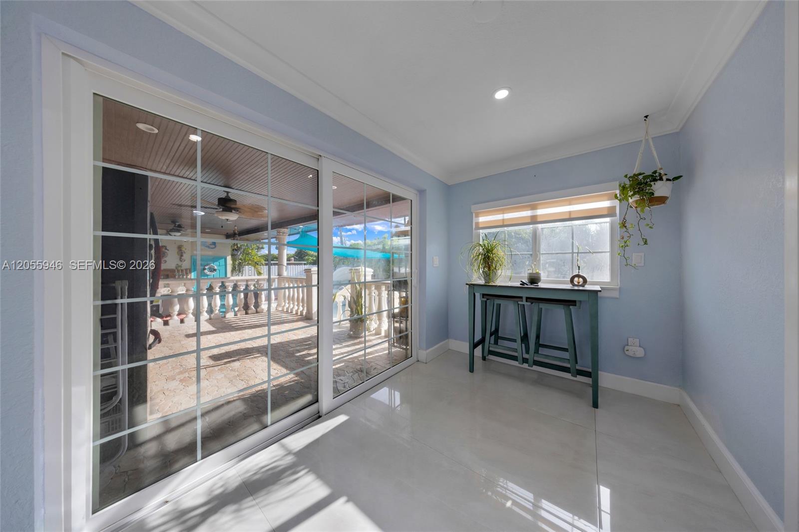 5862 W 2nd Ct